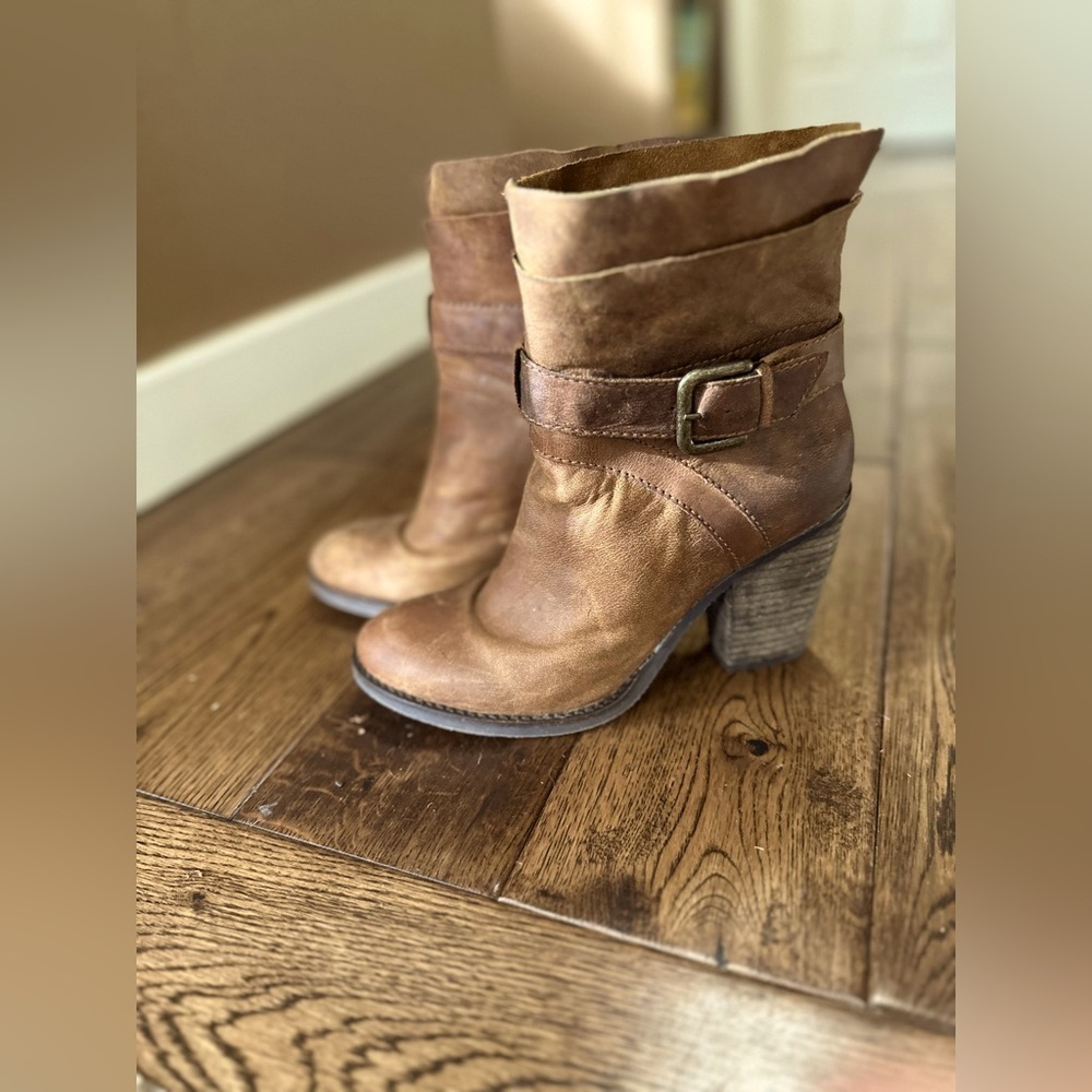 Steve Madden Riskey Women’s Brown Heeled Genuine Leather Booties, 7.5. - Picture 8 of 10